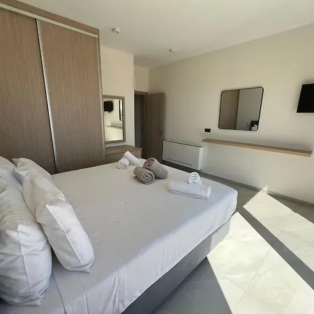 Thalassasense Lourdata Willa *