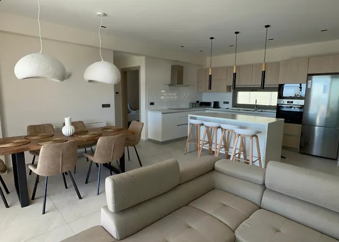 Thalassasense Lourdata