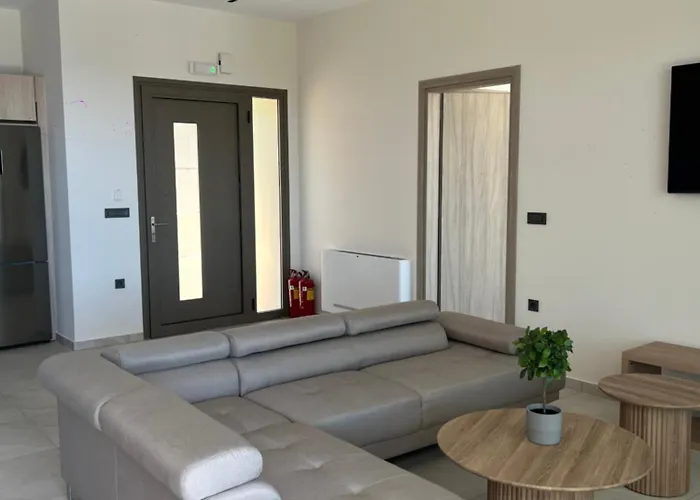 Thalassasense Lourdata Villa