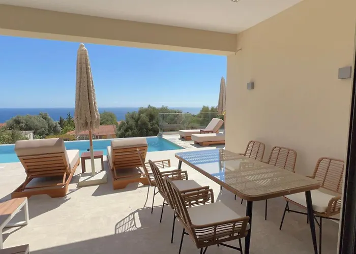 Villa Thalassasense Lourdata