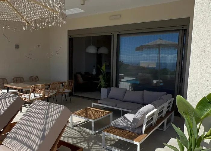 Thalassasense Lourdata